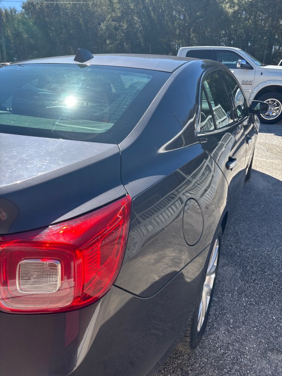 2013 Chevrolet Malibu Image 4