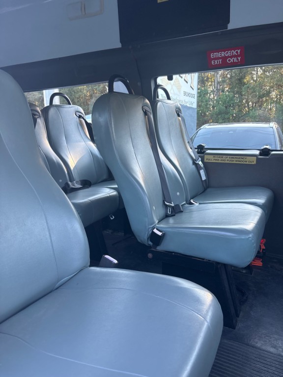 2008 Ford Econoline Image 5