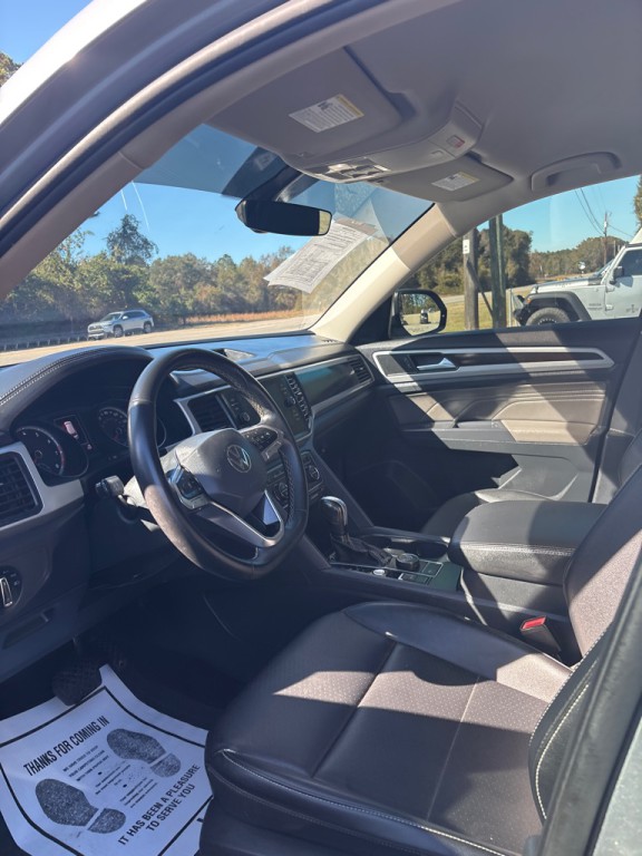 2021 Volkswagen Atlas Image 3