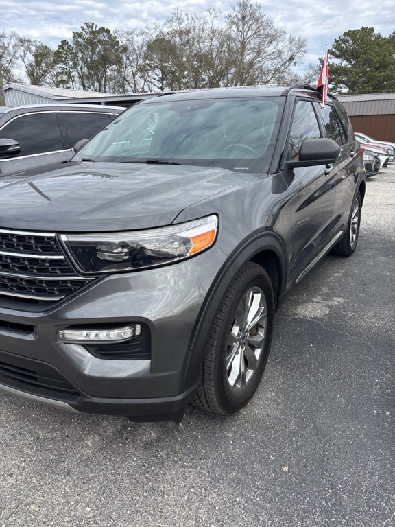 2020 Ford Explorer Image 2