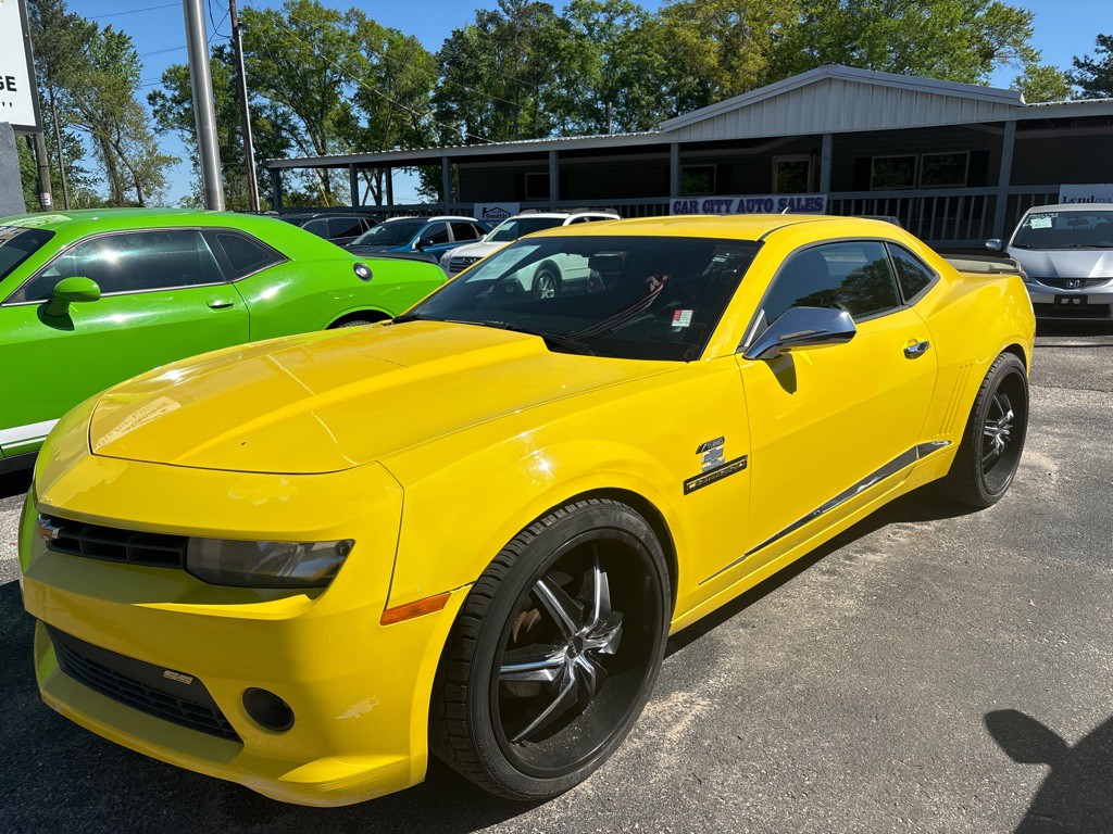 2015 Chevrolet Camaro Image 2