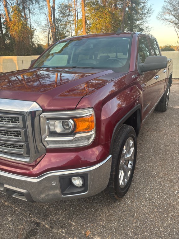 2015 GMC Sierra Image 2