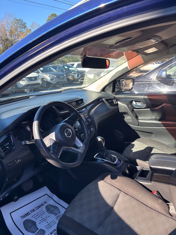 2017 Nissan Rogue Image 3