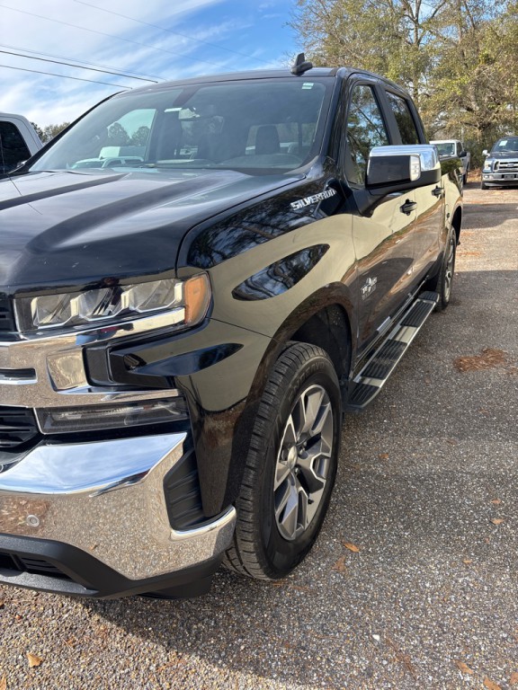 2020 Chevrolet Silverado 1500 Image 2