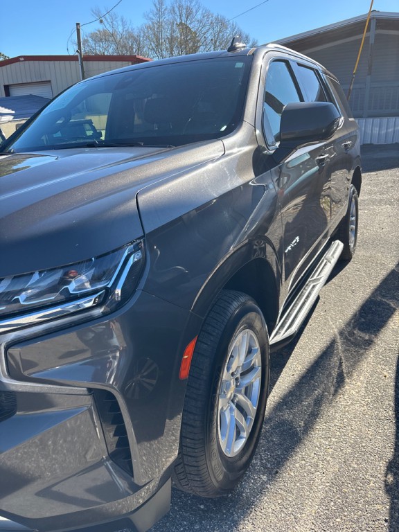 2021 Chevrolet Tahoe Image 2