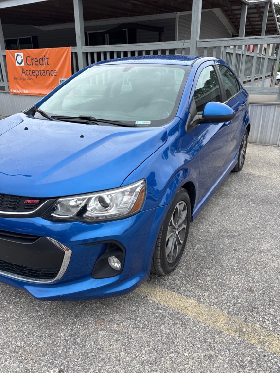 2019 Chevrolet Sonic Image 2