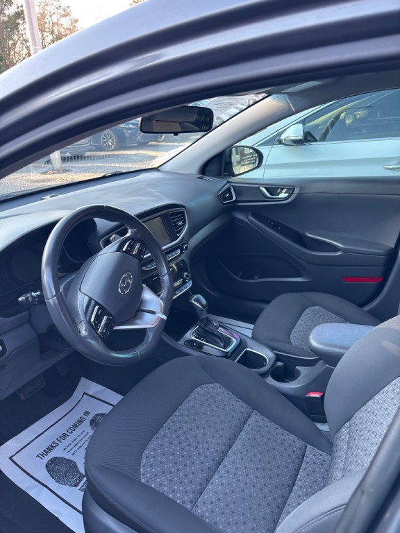 2019 Hyundai Ioniq Image 3