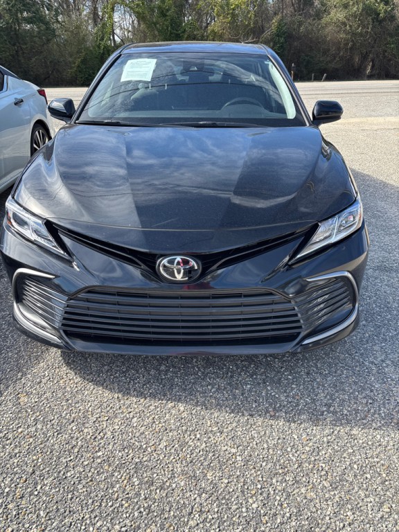 2021 Toyota Camry Image 1