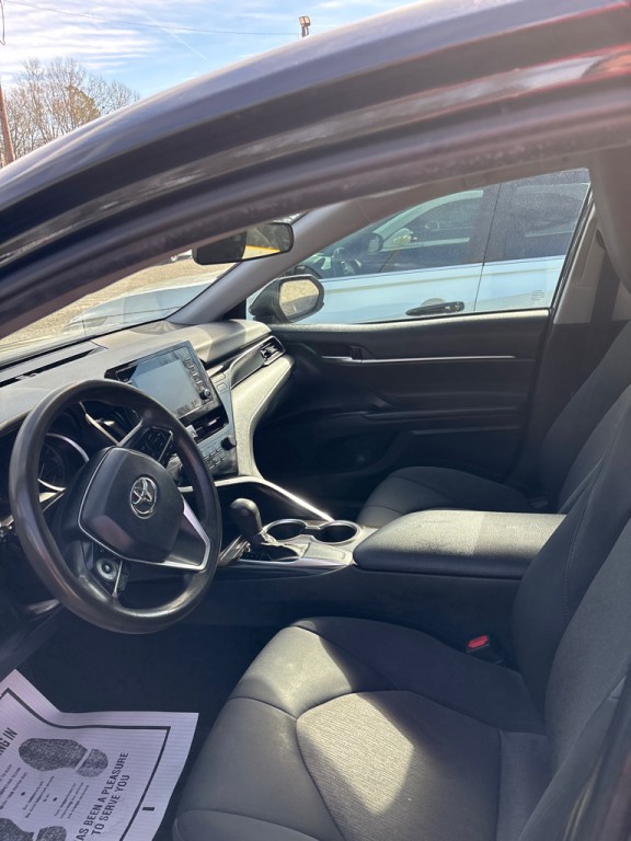 2021 Toyota Camry Image 3