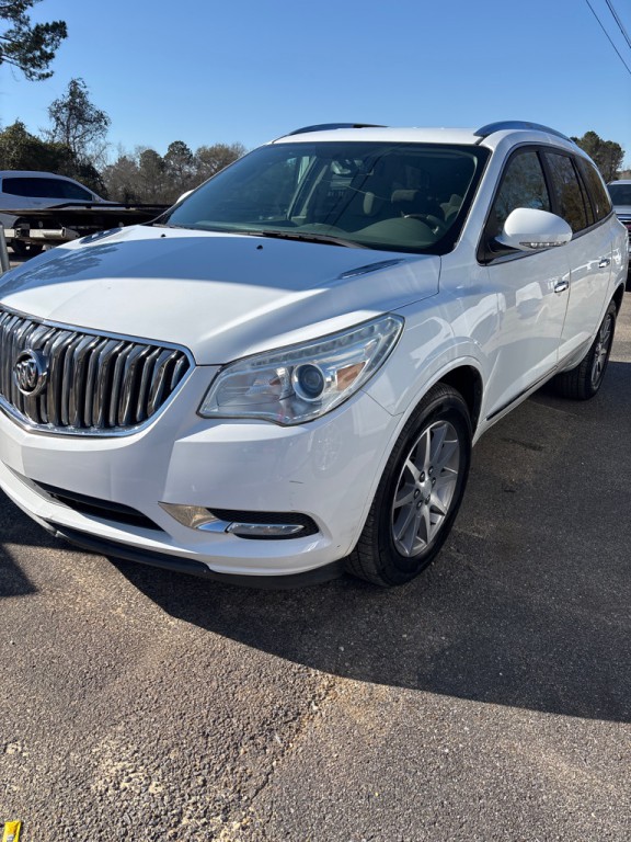 2017 Buick Enclave Image 2