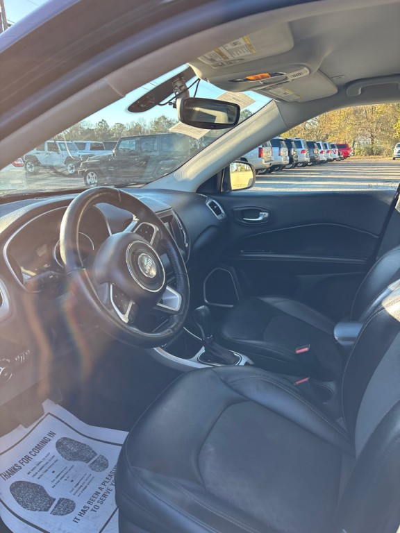 2018 Jeep Compass Image 3