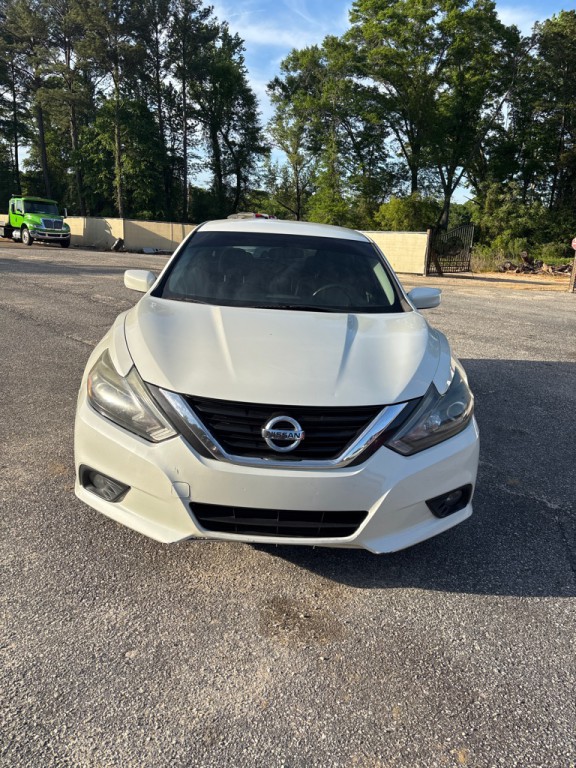2017 Nissan Altima Image 3