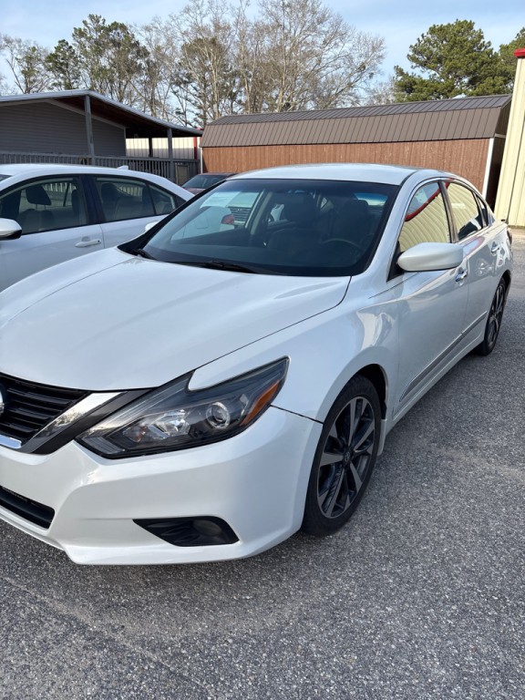 2016 Nissan Altima Image 2