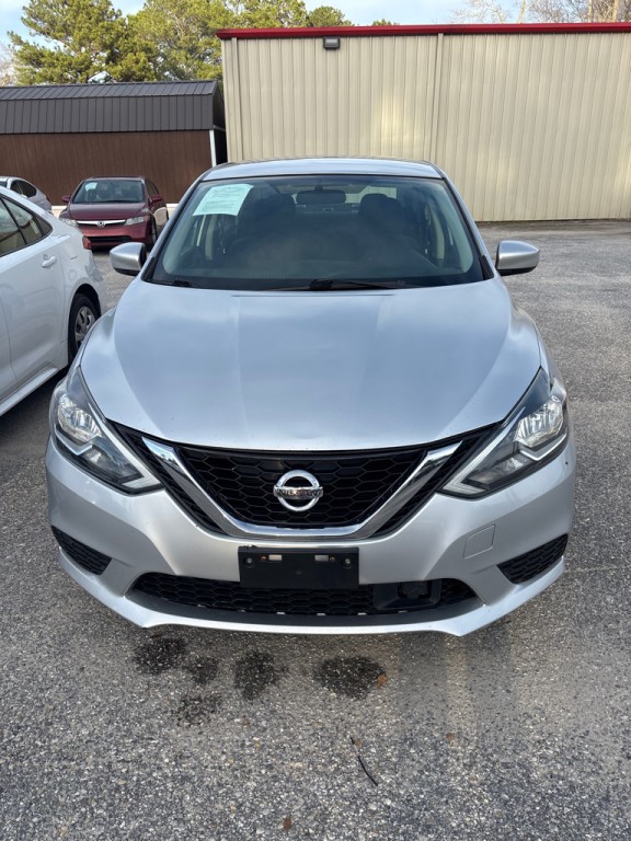 2019 Nissan Sentra Image 1