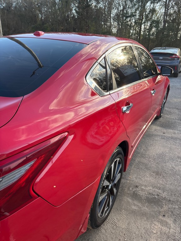 2018 Nissan Altima Image 4