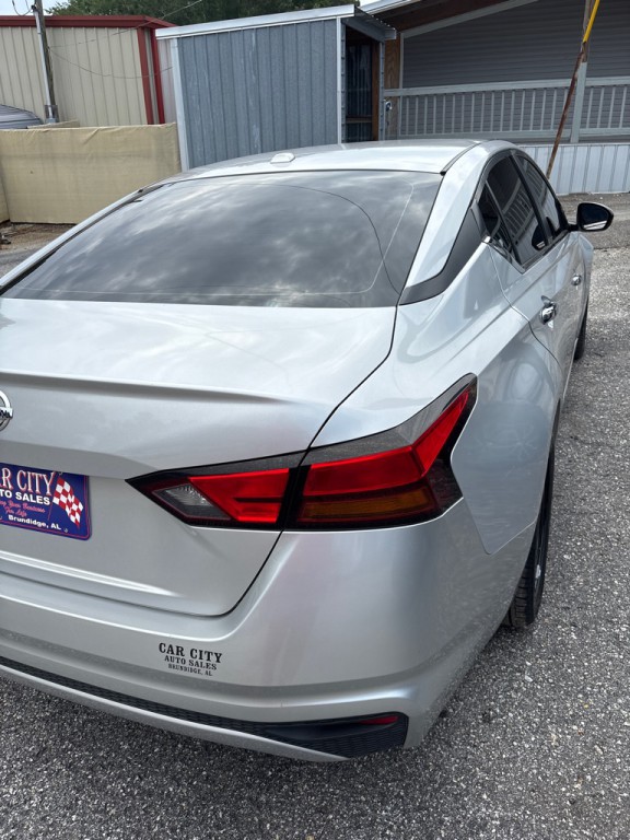 2020 Nissan Altima Image 4