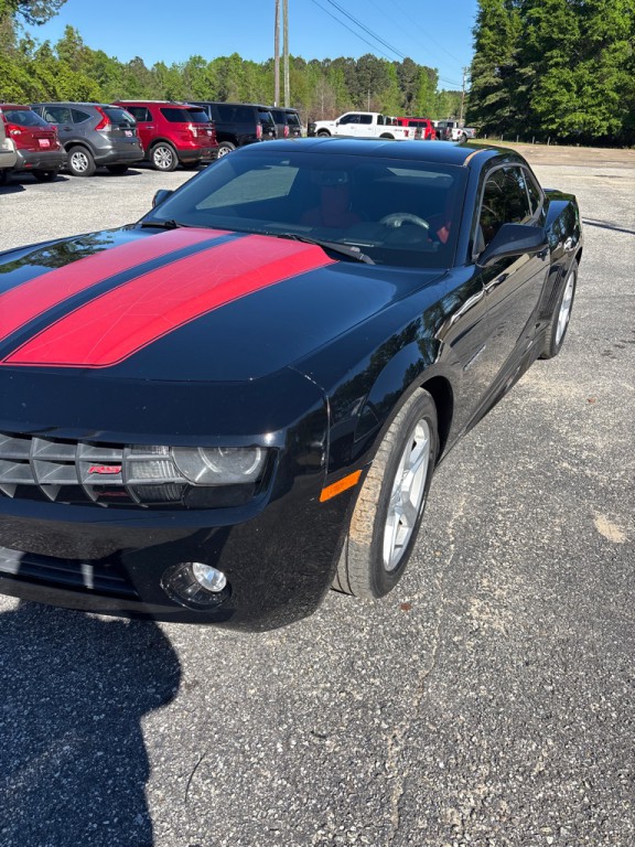 2011 Chevrolet Camaro Image 2