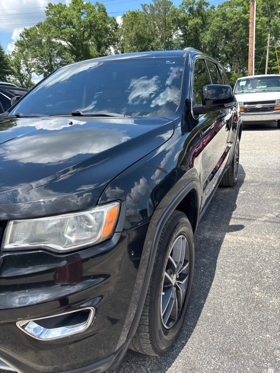 2018 Jeep Grand Cherokee Image 2