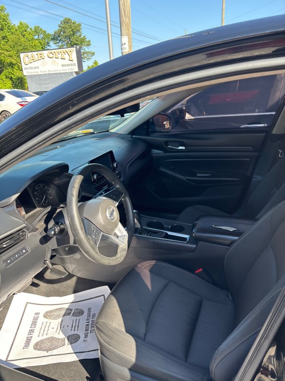 2021 Nissan Altima Image 3