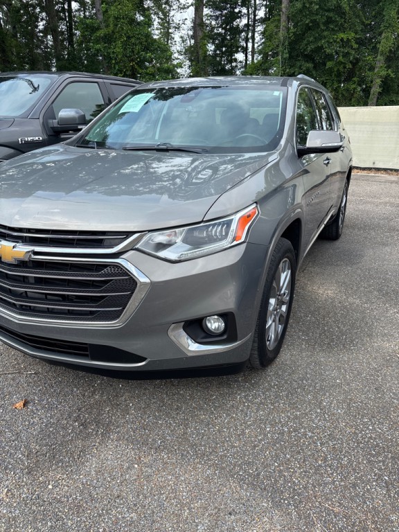 2018 Chevrolet Traverse Image 2