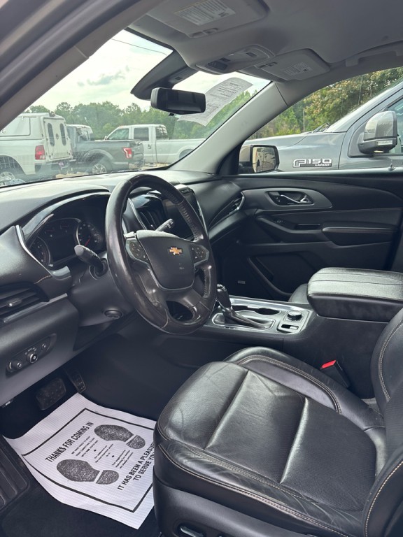 2018 Chevrolet Traverse Image 3