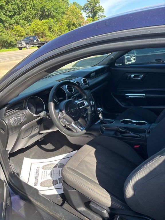 2019 Ford Mustang Image 3