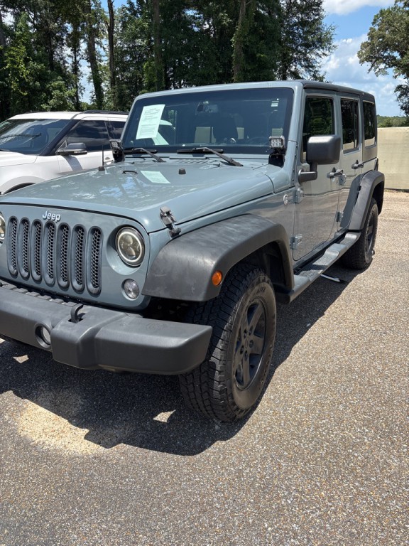 2014 Jeep Wrangler Unlimited Image 2