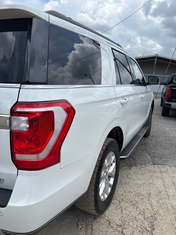 2021 Ford Expedition Image 4
