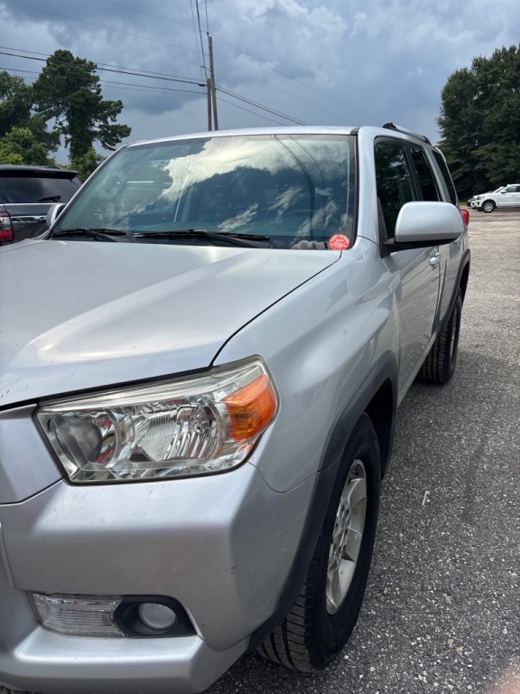 2010 Toyota 4Runner Image 2