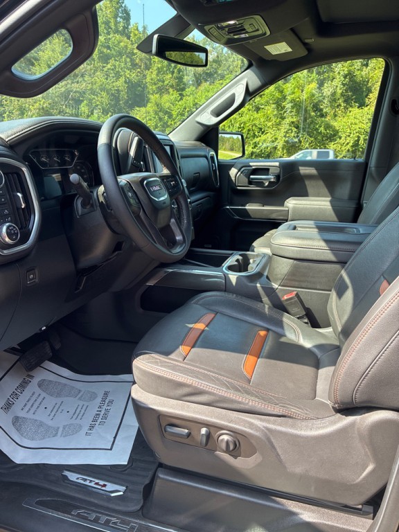 2022 GMC Sierra 1500 Image 2