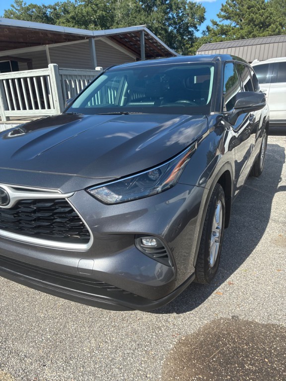 2022 Toyota Highlander Image 2