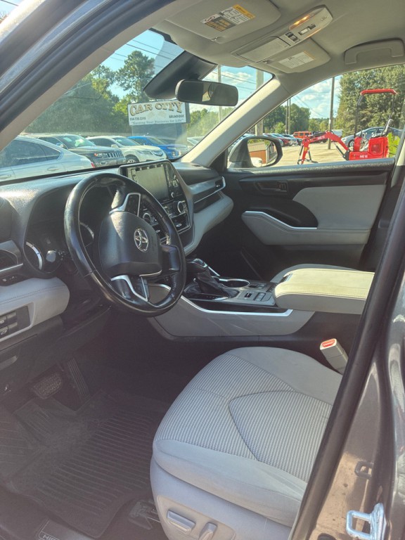 2022 Toyota Highlander Image 3