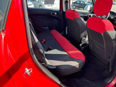 2014 FIAT 500L Image 12