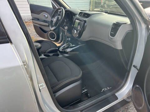 2015 Kia Soul Image 18