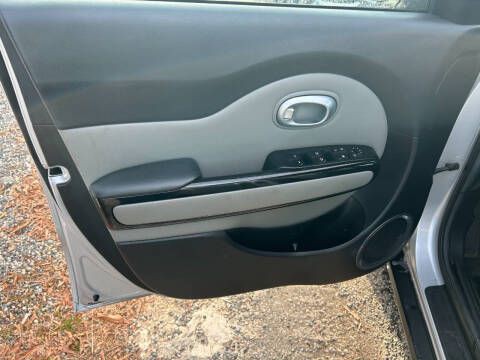 2015 Kia Soul Image 19