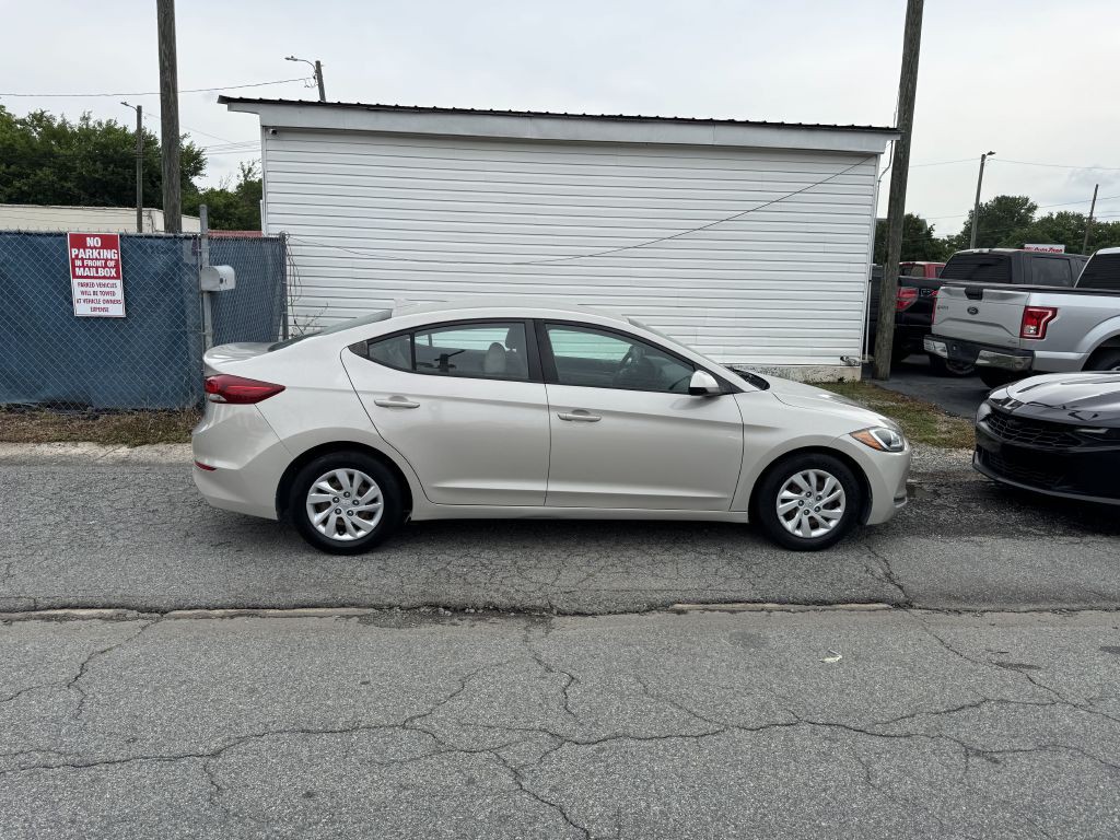 2017 Hyundai Elantra Image 7