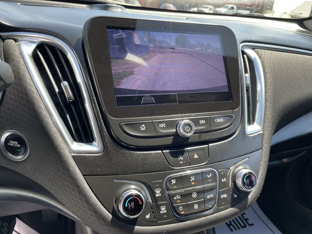 2021 Chevrolet Malibu Image 14