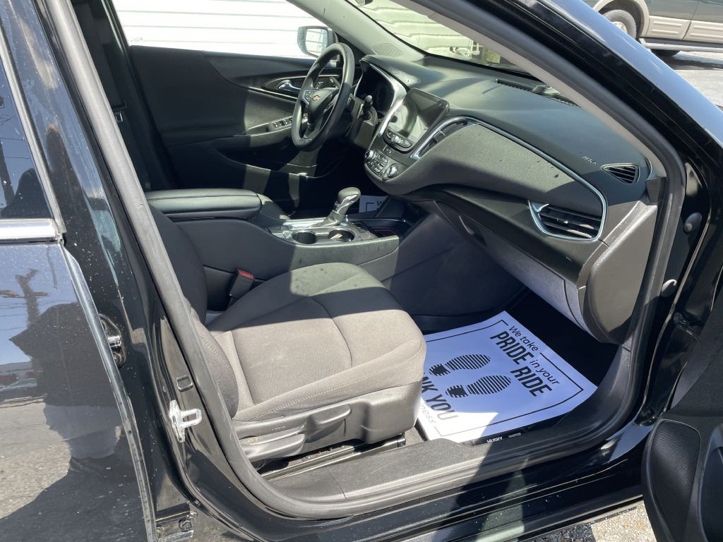 2021 Chevrolet Malibu Image 16