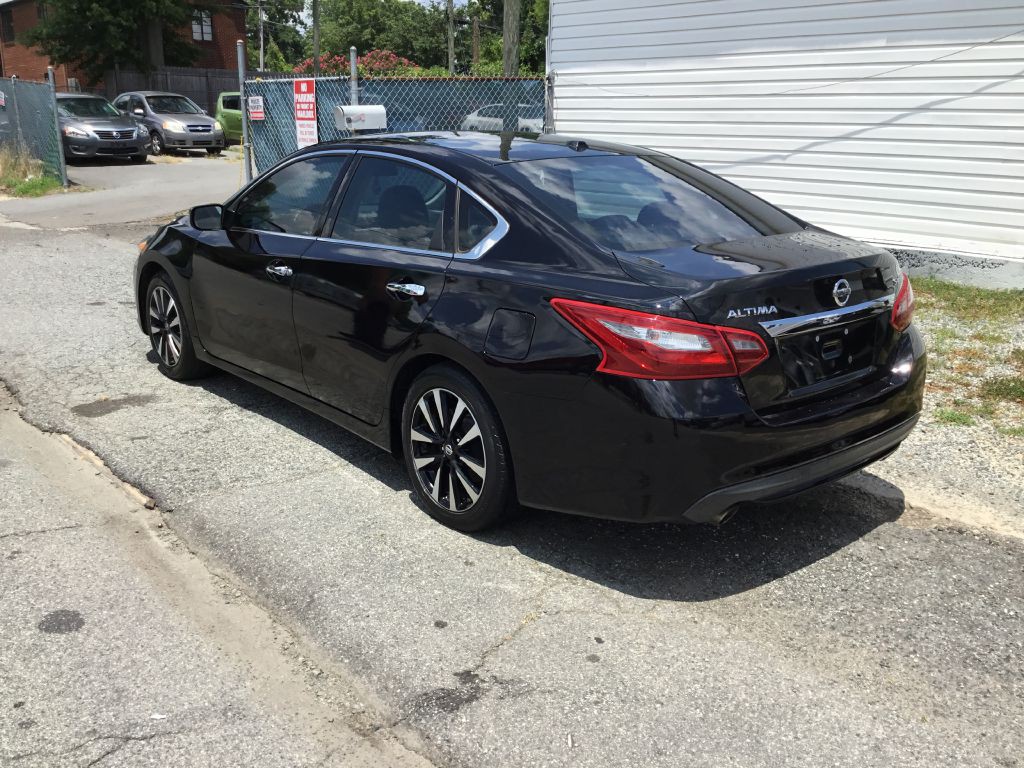 2018 Nissan Altima Image 4