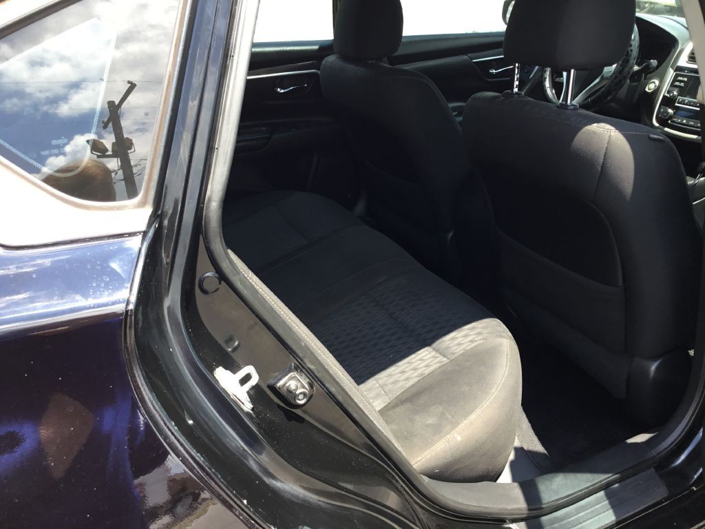 2018 Nissan Altima Image 7