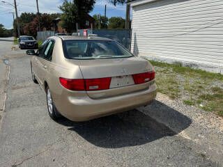 2005 Honda Accord Image 2
