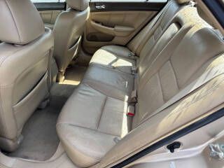 2005 Honda Accord Image 5