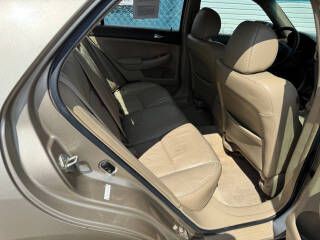 2005 Honda Accord Image 7