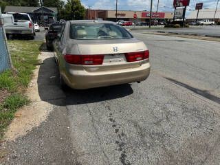 2005 Honda Accord Image 13