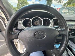 2010 Toyota Tacoma Image 7