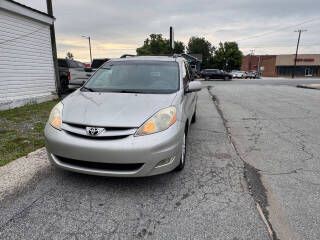 2007 Toyota Sienna Image 8
