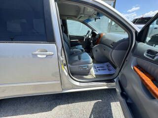 2007 Toyota Sienna Image 21