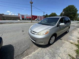 2007 Toyota Sienna Image 24
