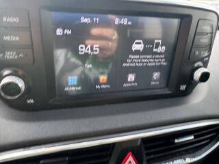 2019 Hyundai Santa Fe Image 9