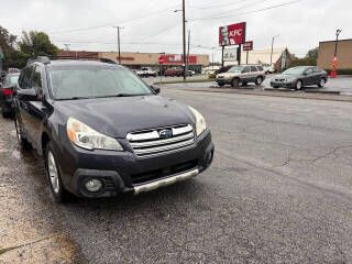 2013 Subaru Outback Image 10